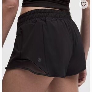 lululemon Hotty Hot Low Rise 2.5 Shorts